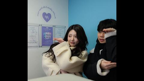 야바 - [클립]크랙 포즈로 인생네컷 찍는 클리드X리아 - 크랙 하나 둘 ...