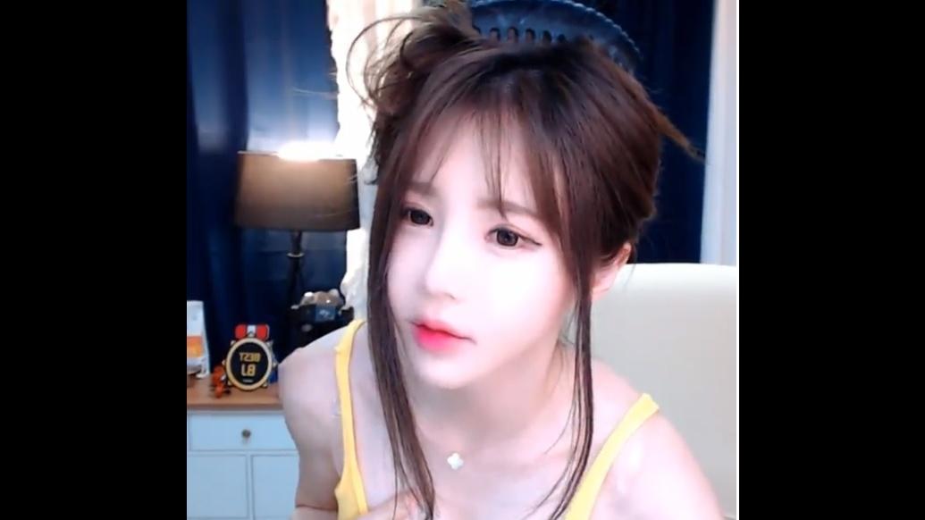 딩거의 63번째 누나, 아현이....