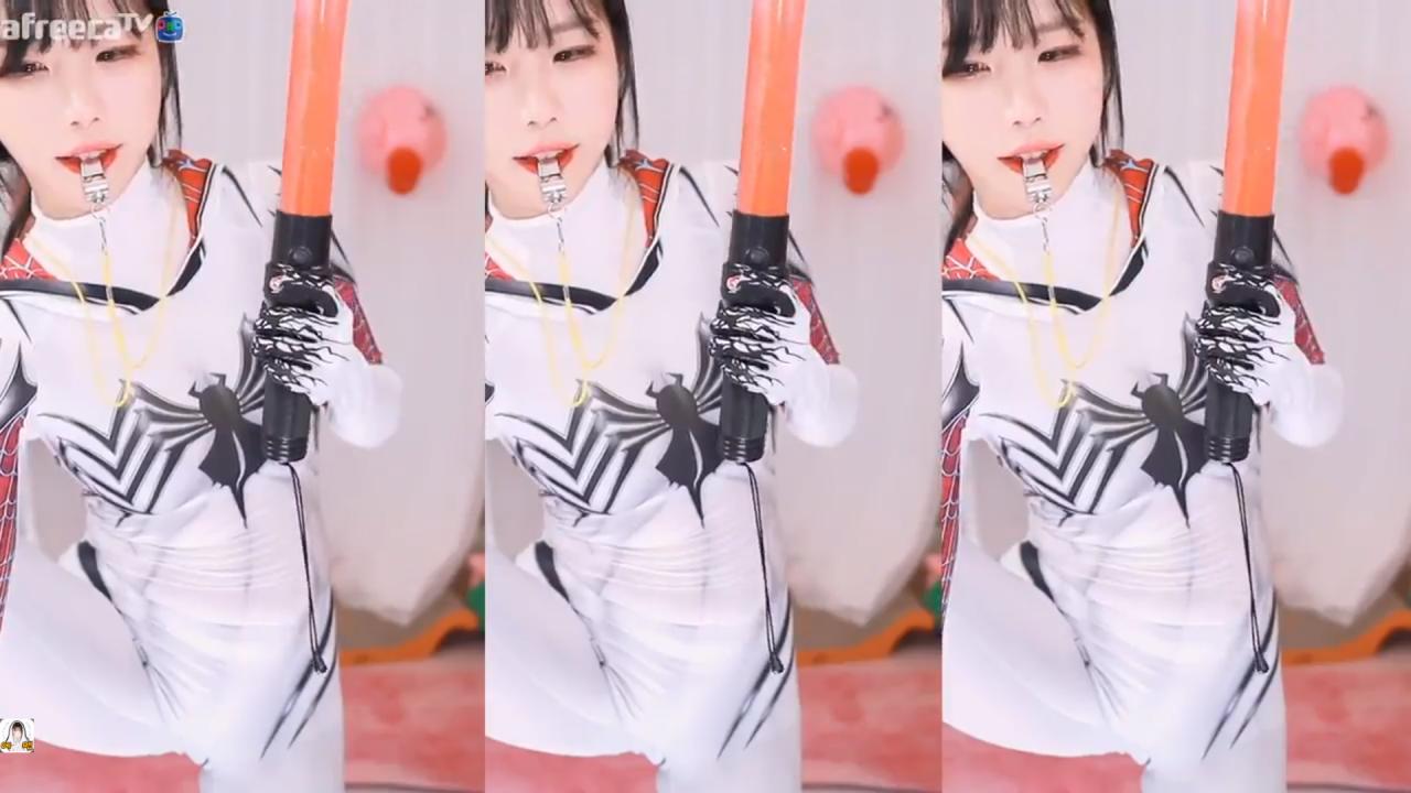 에디린돌아온 스파이더걸 경찰춤여캠 섹시댄스 핫댄스