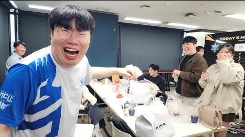 야바 - [클립]봉준) 소희야 도시락 가지러 가자 / 킴성태) 왜 자꾸 소...