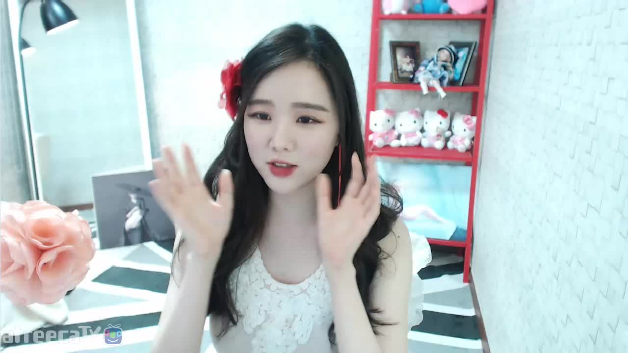 흥   
