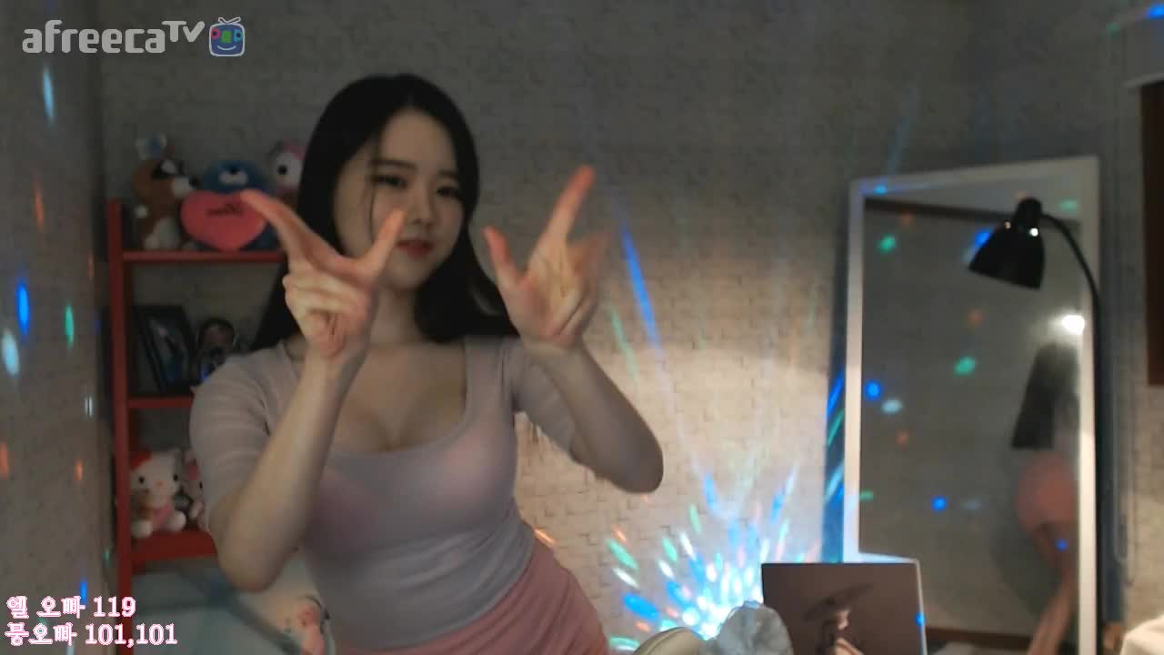 머해요? 아직두 이화에게 안오구..