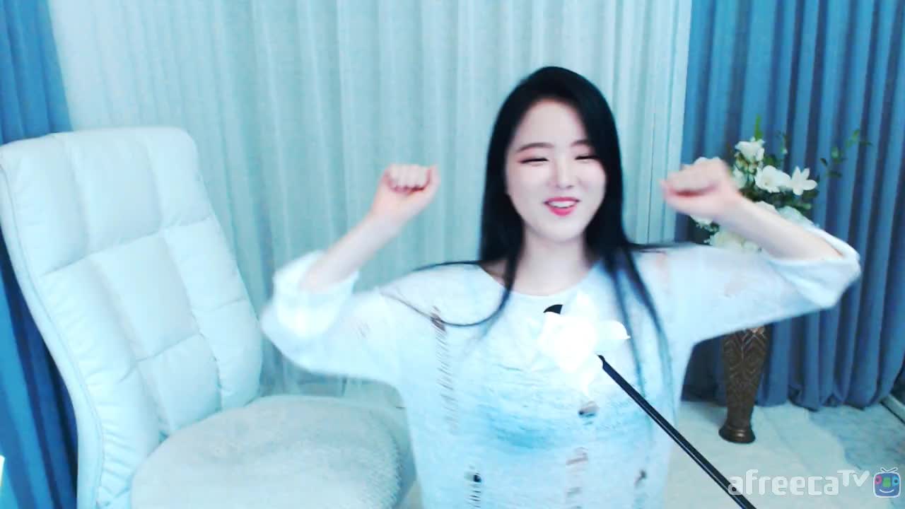 [생]신입,여캠,청순,베이글) 시스루가 비친다!