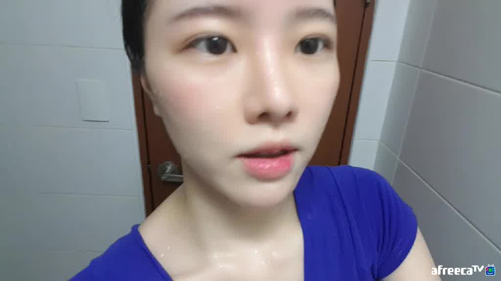레슨끝나그 땀이..