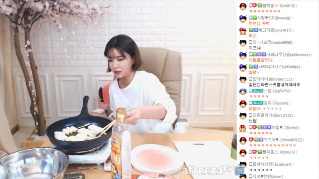 [생]서윤 떡꼬치 만들기 먹방