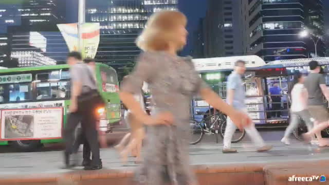 강남역에서 댄스추기