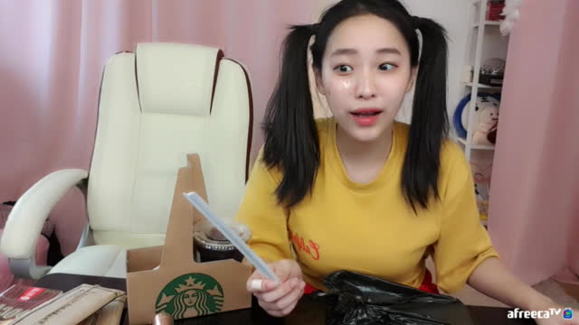 켠왕...? 빼빼로데이 신개념 젓가락 만들기 1!1! 열혈선물