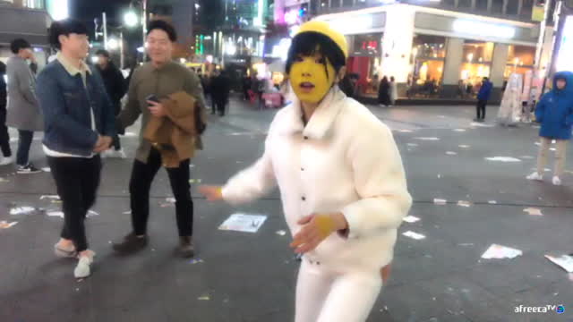 야외벌칙미션ㄷ ㄷ시민5명과 같이 콩나물추기!실패시 ㅋㄷ 사러간다. .ㅎㄷ