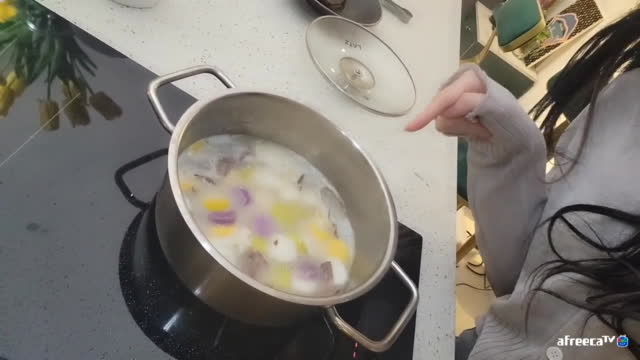 [핫동이벤트] 서윤 음식만들어서 주기