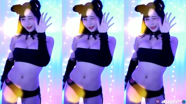 리아 섹시댄스 릴러말즈  엉덩이가 큰 그녀