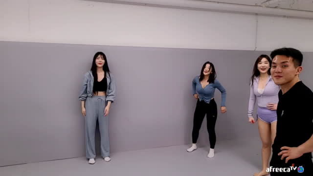 [01/28][N카데미 여캠반] MMA 체험 몸풀기&기본스텝[엔돌핀x이리아x백미x비타밍×바다다x은닝]