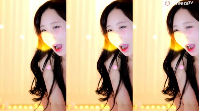 리아 섹시댄스 릴러말즈  엉덩이가 큰 그녀