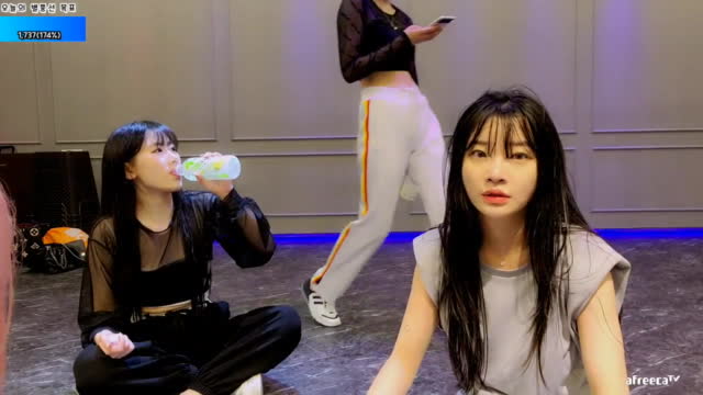 [수니그룹 VOD] 멤버퇴사소식 들은 멤버들 반응 - 화이트