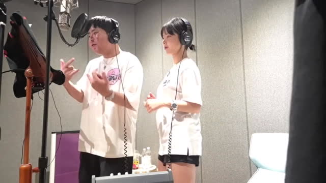 씨나인:공쥬 *철구x은유화 재혼해 녹음날!