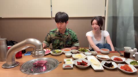 OTIS - 이지상: 가을씨는 군복 입은 제 모습이 더 좋나요? 그럼 저 ...